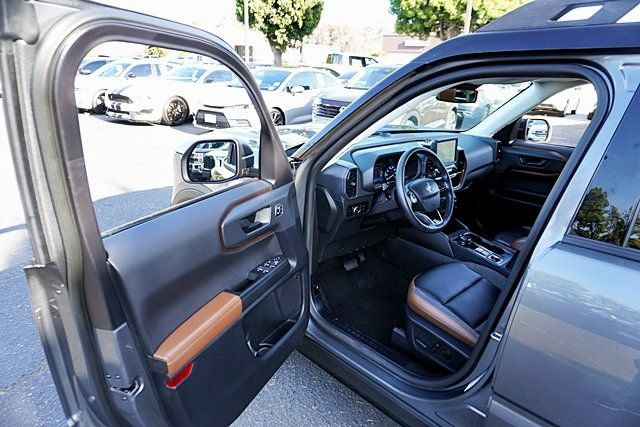 Used 2024 Ford Bronco Sport Outer Banks w/ Tech Package AWD/4WD image 38