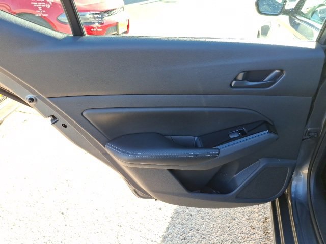 Used 2023 Nissan Altima 2.5 SV image 11