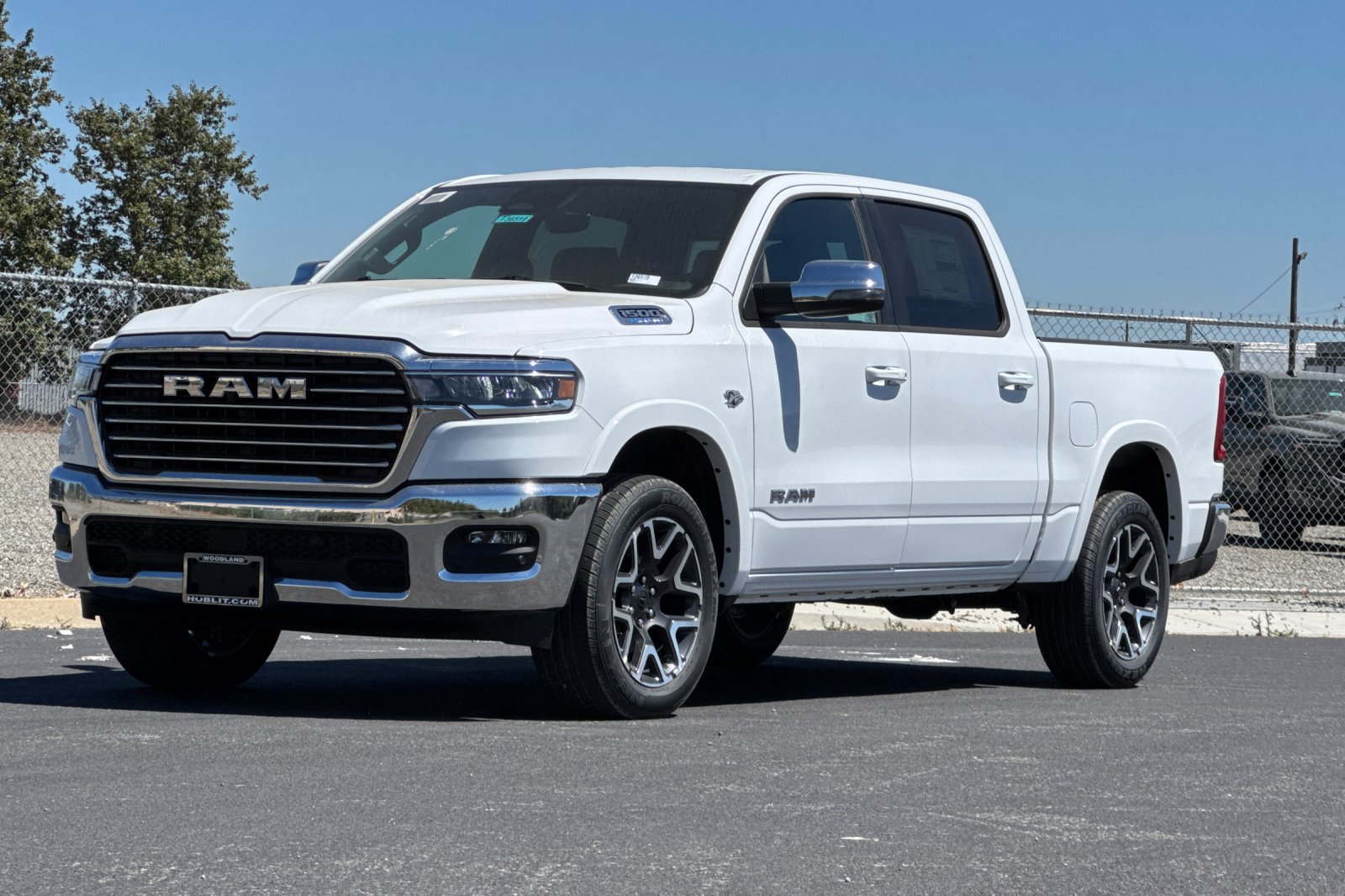 New 2026 RAM 1500 Laramie AWD/4WD image 7