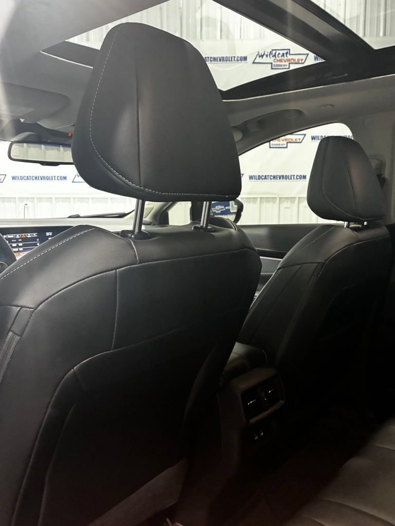 Used 2025 Nissan Murano SL AWD/4WD image 32