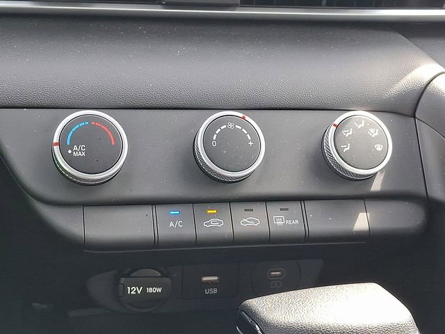 Certified 2026 Hyundai Elantra SE FWD image 15