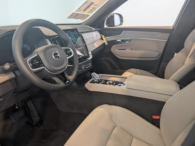 New 2026 Volvo XC90 B5 Core AWD/4WD image 12