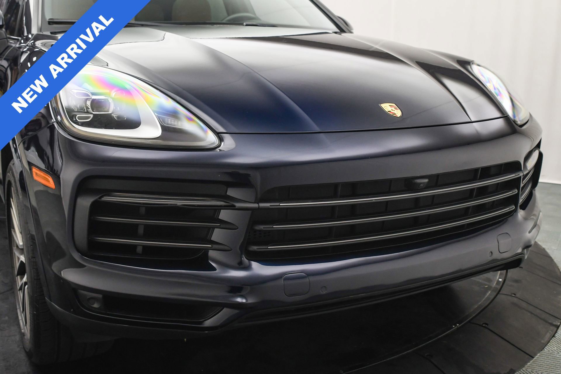 Used 2023 Porsche Cayenne Platinum Edition image 26