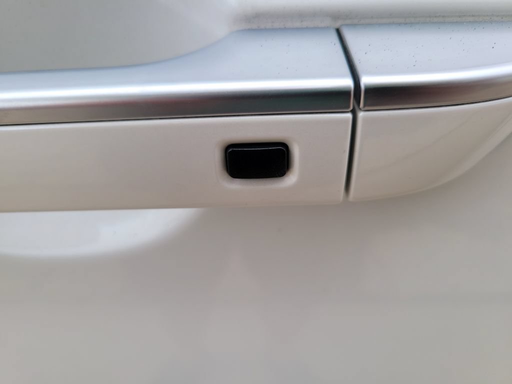 Used 2023 Kia Carnival SX Prestige FWD image 17