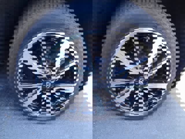 Used 2019 Nissan Rogue Sport SL image 11