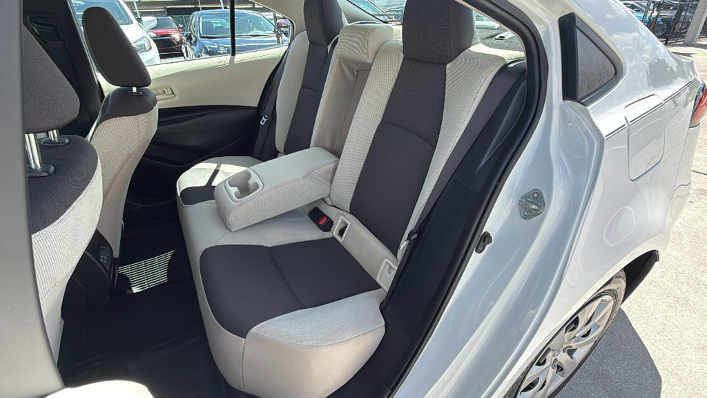 Used 2023 Toyota Corolla LE FWD image 25