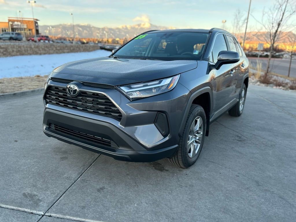 Used 2025 Toyota RAV4 XLE image 3