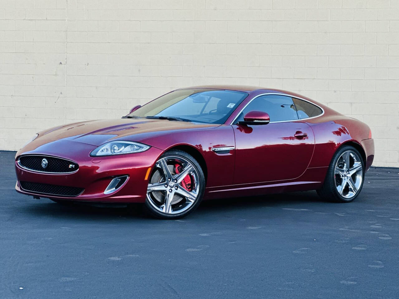 Used 2013 Jaguar XKR R RWD image 3