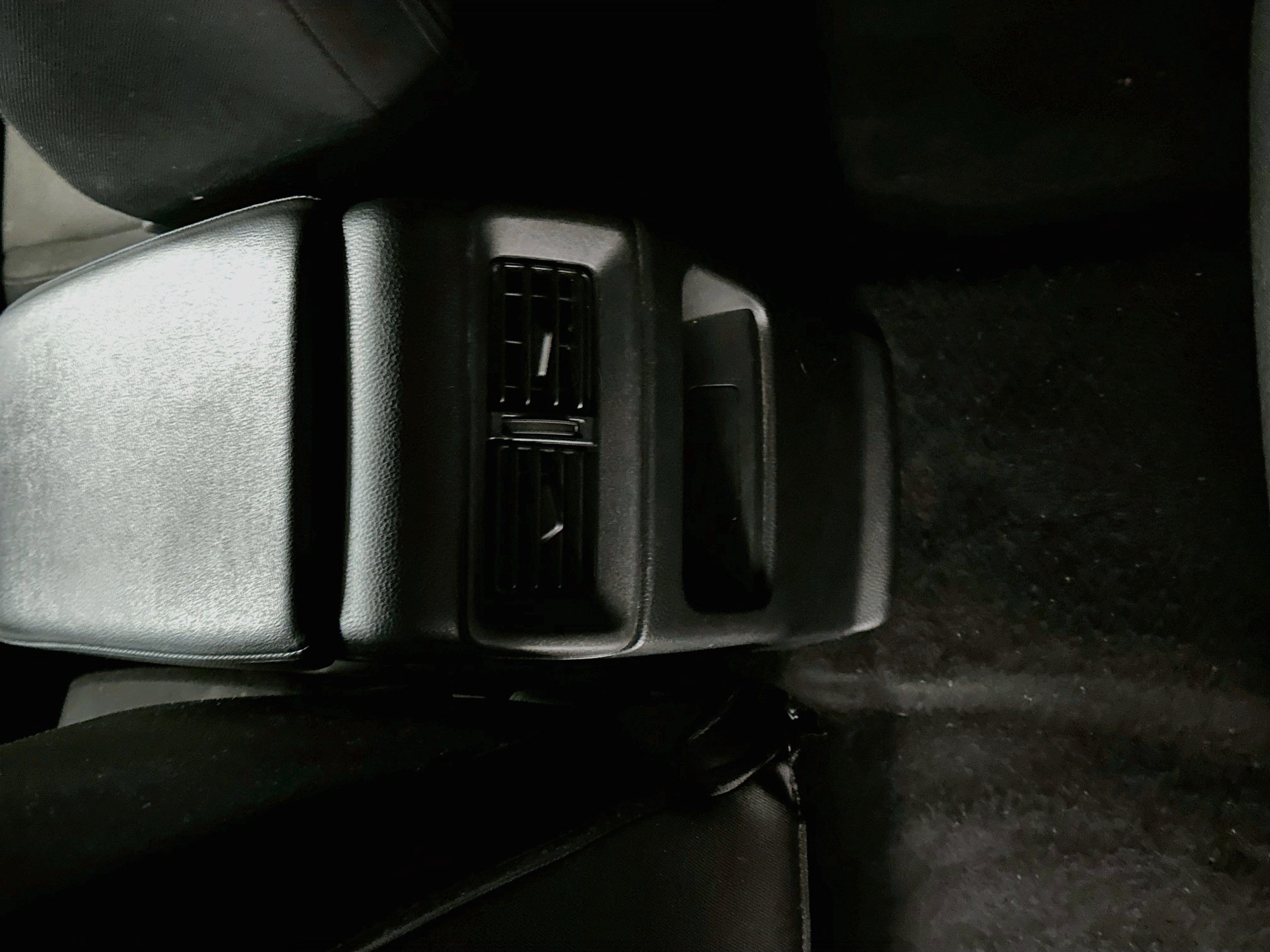 Used 2025 Honda CR-V LX image 27