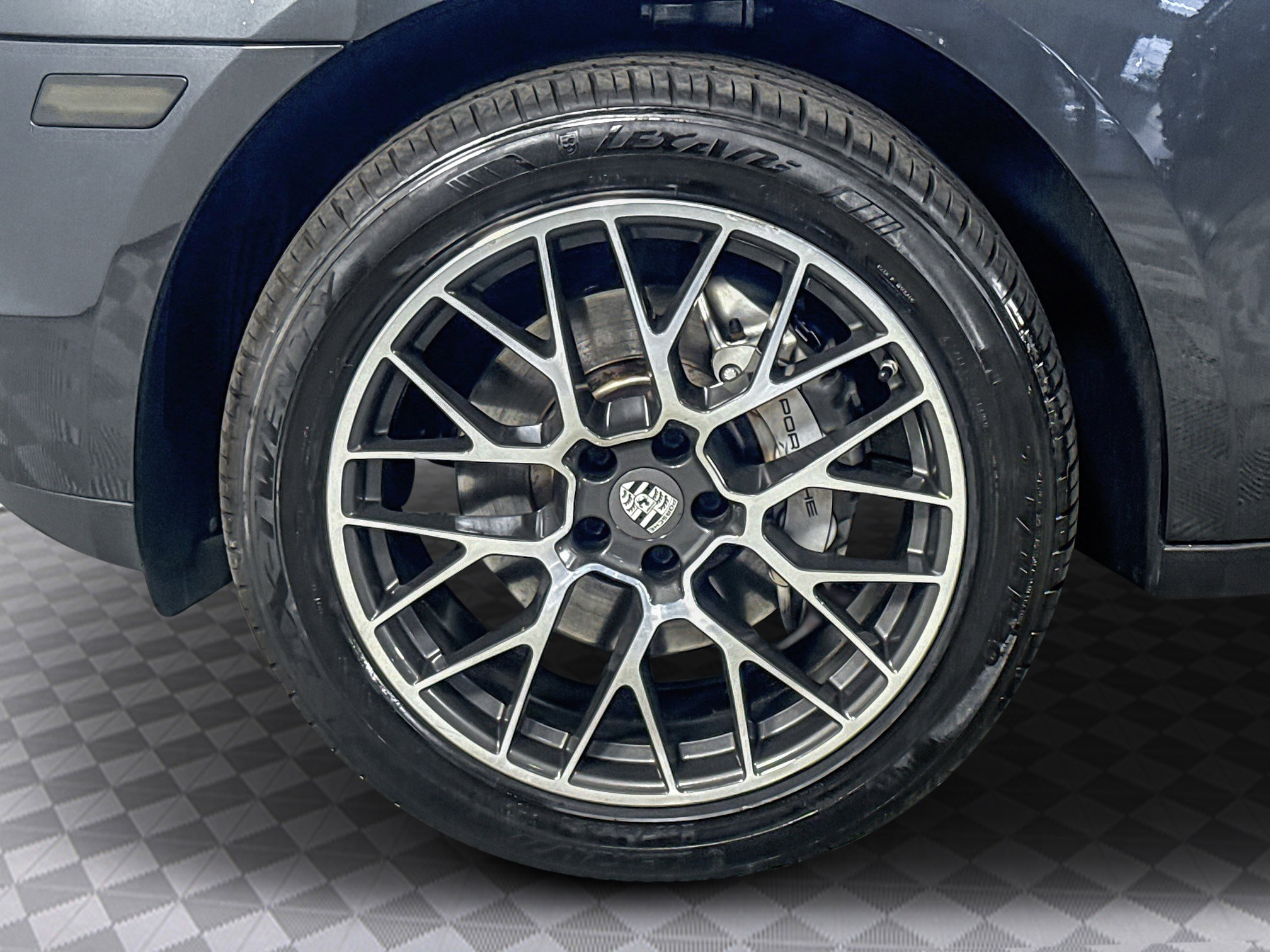 Used 2017 Porsche Macan S image 37