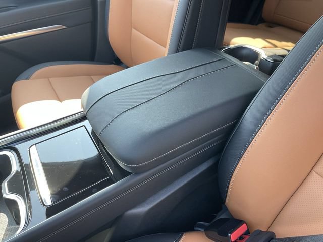 New 2027 Chevrolet Traverse Z71 w/ Driver Confidence Package AWD/4WD image 21