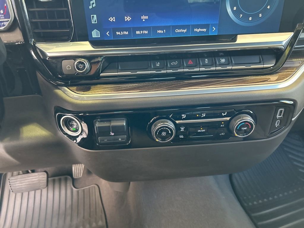 Used 2024 Chevrolet Silverado 2500 LT AWD/4WD image 42