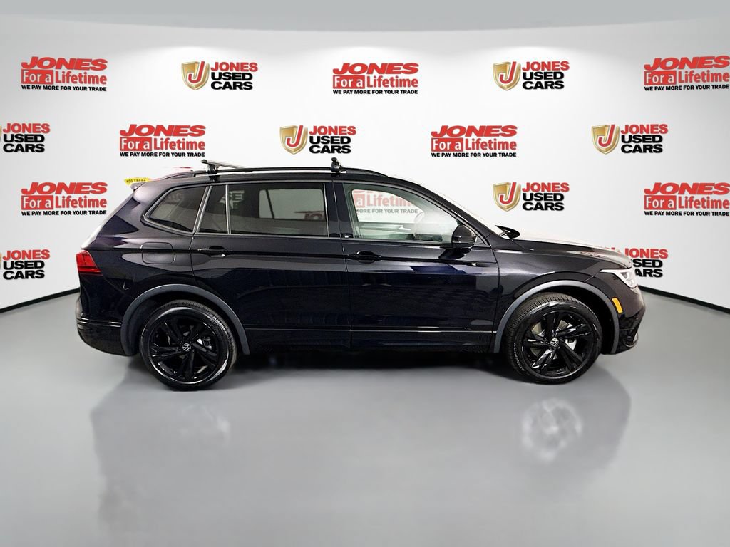 Used 2024 Volkswagen Tiguan SE R-Line AWD/4WD image 16