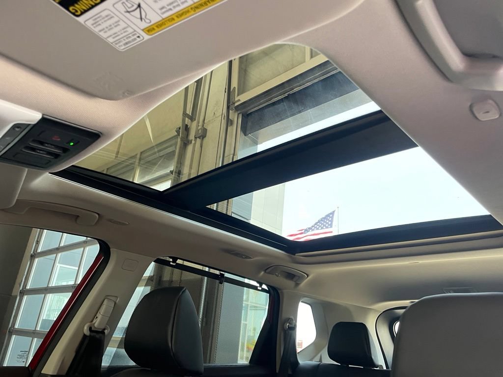 Certified 2023 Nissan Rogue SV w/ SV Premium B Package FWD image 11