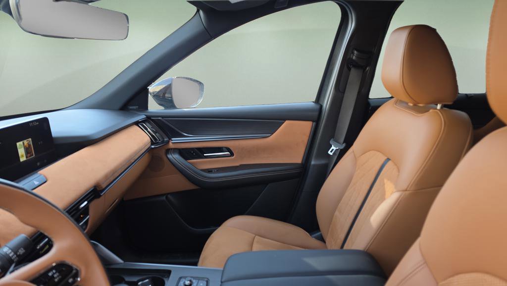 Certified 2025 MAZDA CX-70 3.3 Turbo S w/ Premium Plus image 12