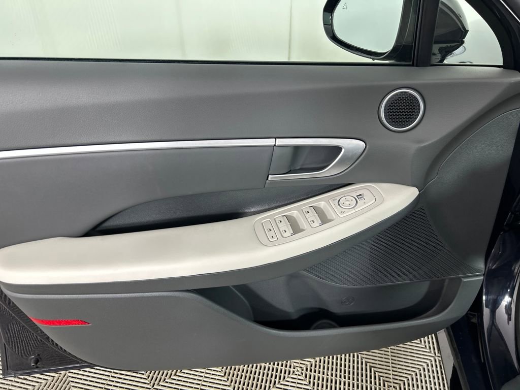Used 2025 Hyundai Sonata SEL image 12
