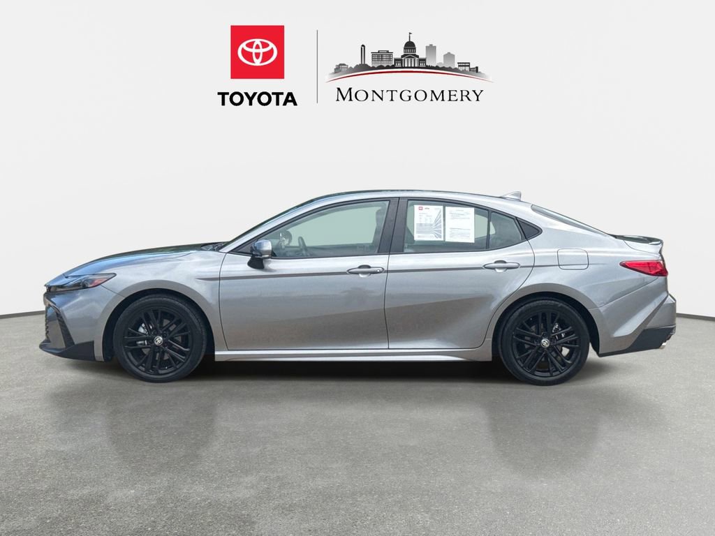 Used 2025 Toyota Camry SE FWD image 6
