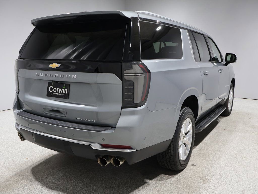 Used 2025 Chevrolet Suburban Premier video 2