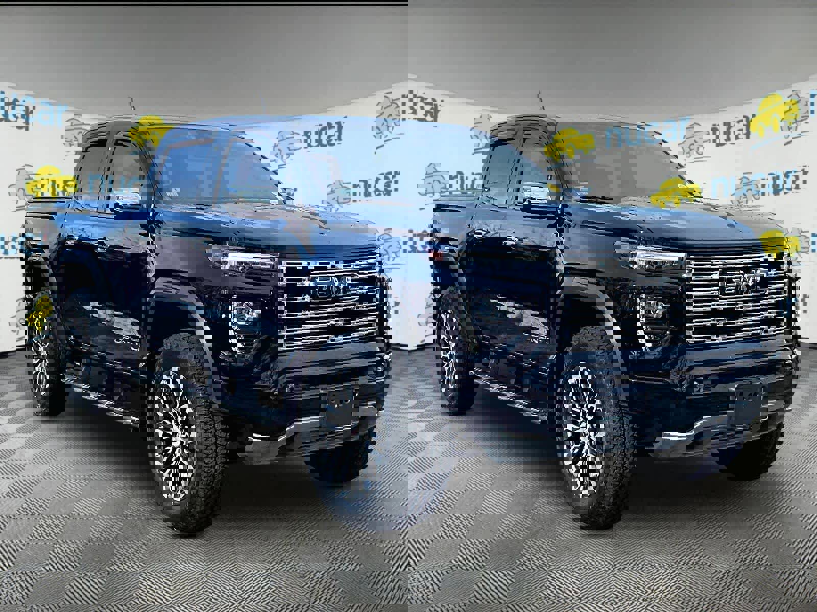 Used 2024 GMC Canyon Denali image 1