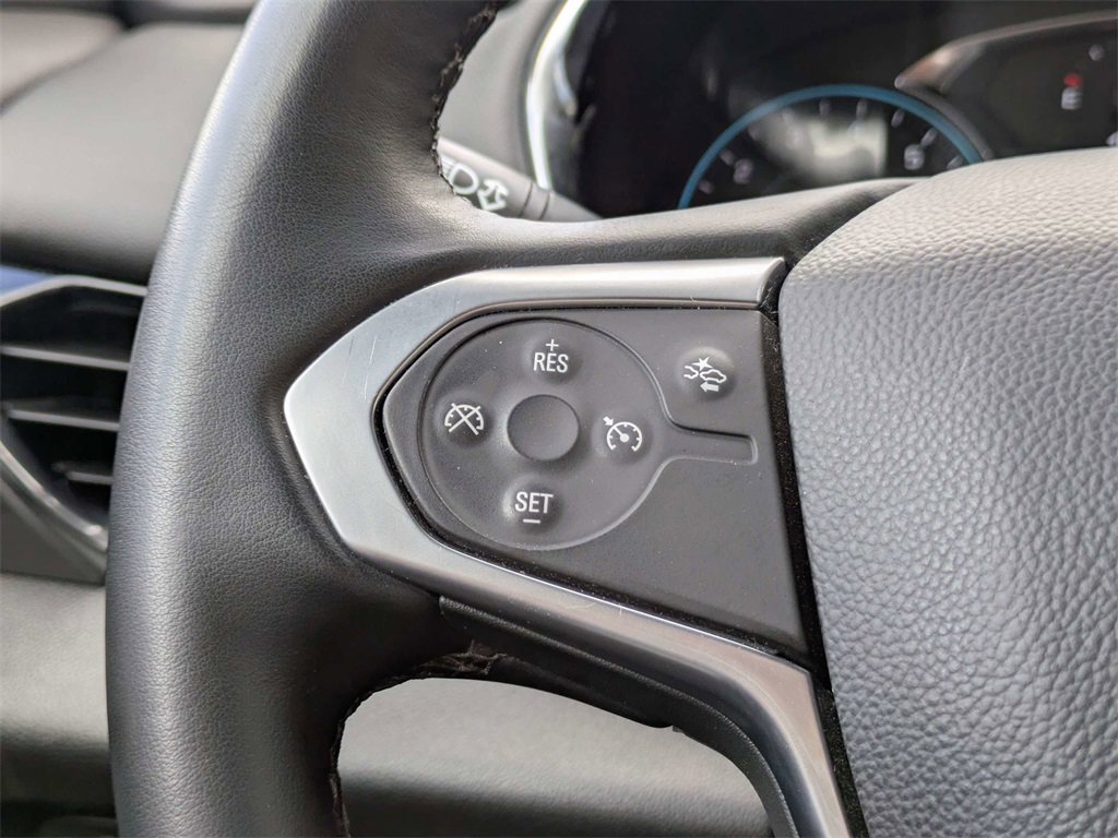 Used 2023 Chevrolet Traverse LT image 26