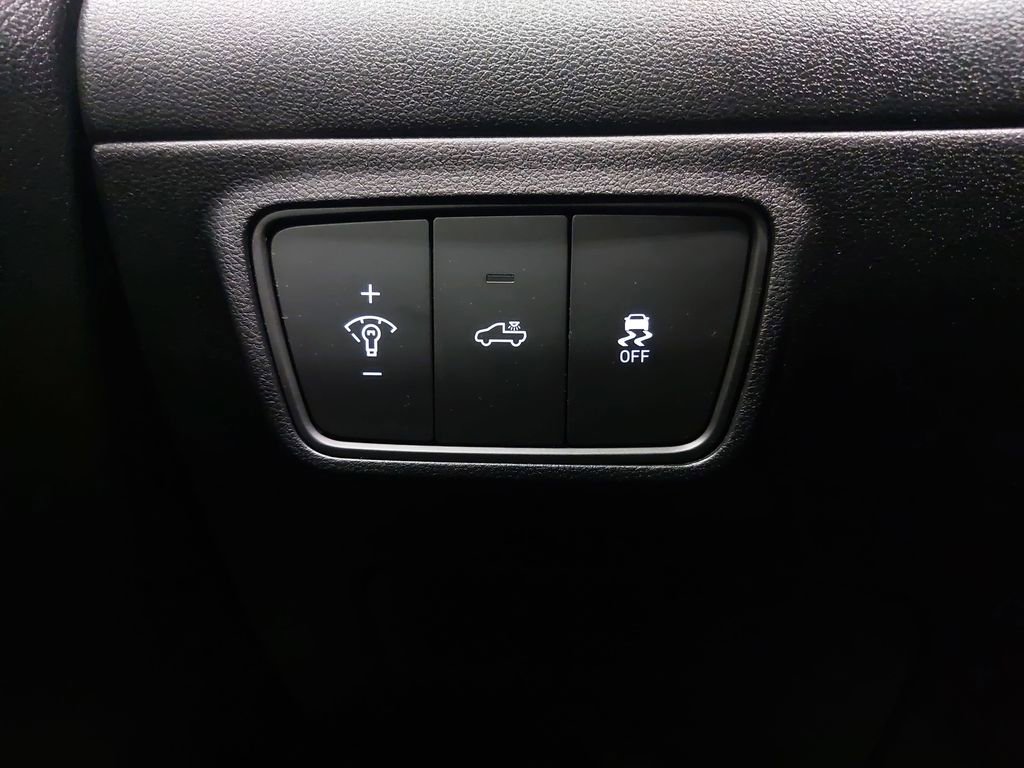 Used 2023 Hyundai Santa Cruz SEL image 24