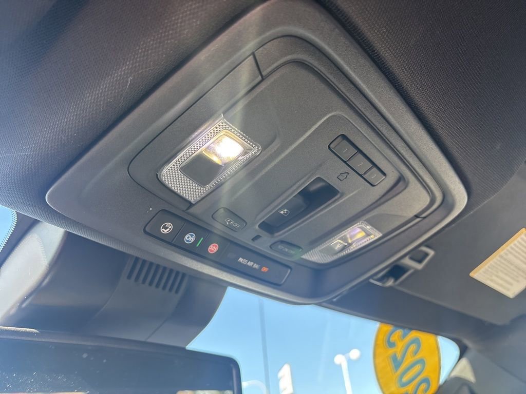 Used 2025 Chevrolet Silverado 1500 High Country image 29