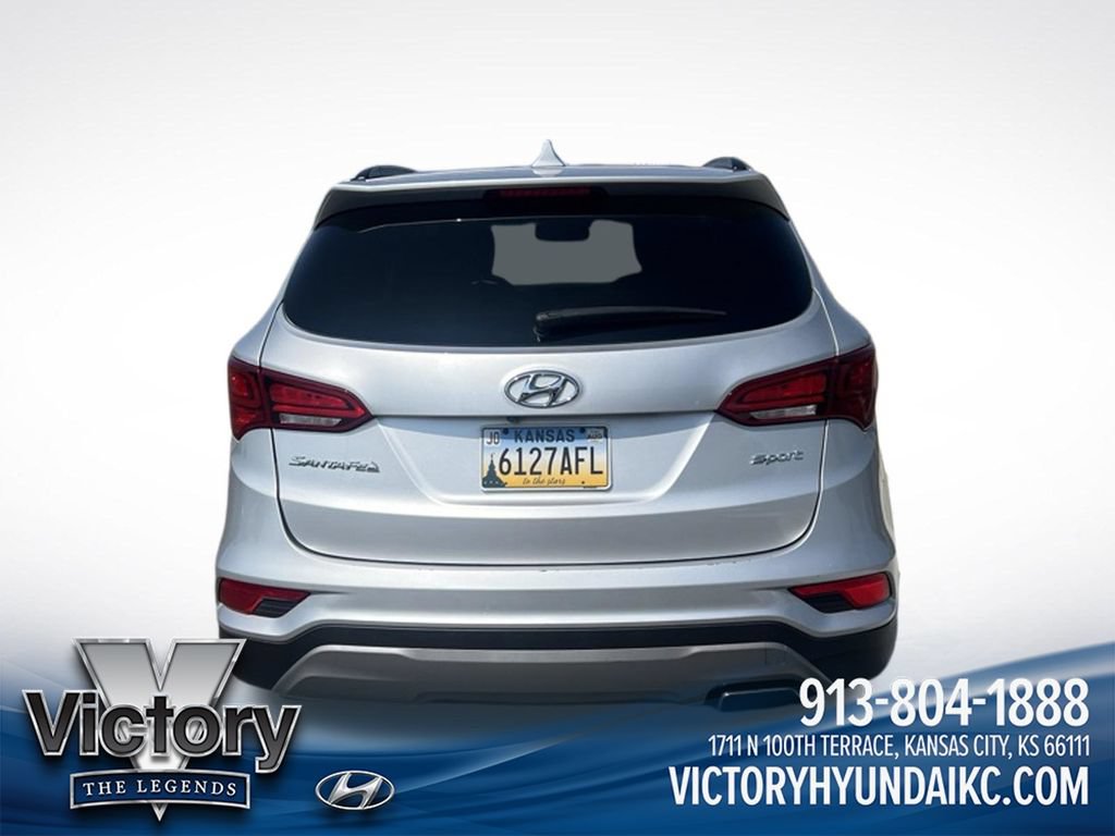 Used 2017 Hyundai Santa Fe Sport FWD image 6
