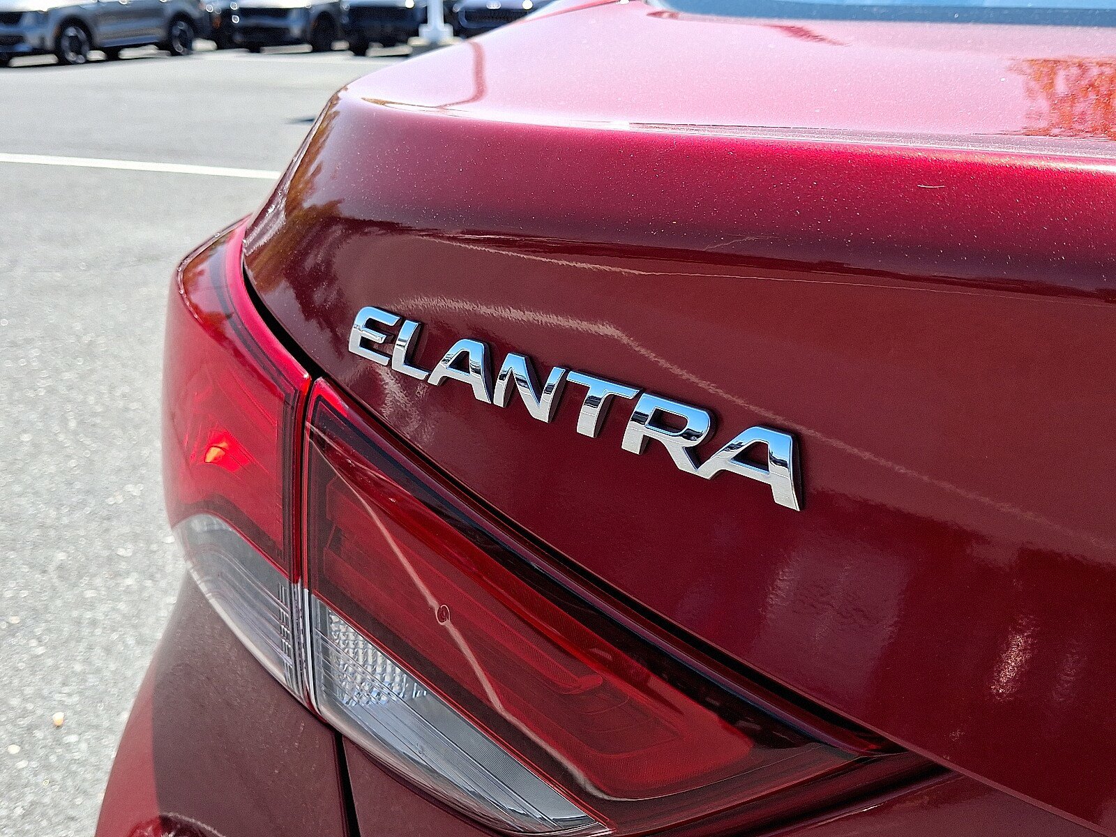 Used 2016 Hyundai Elantra SE FWD image 31