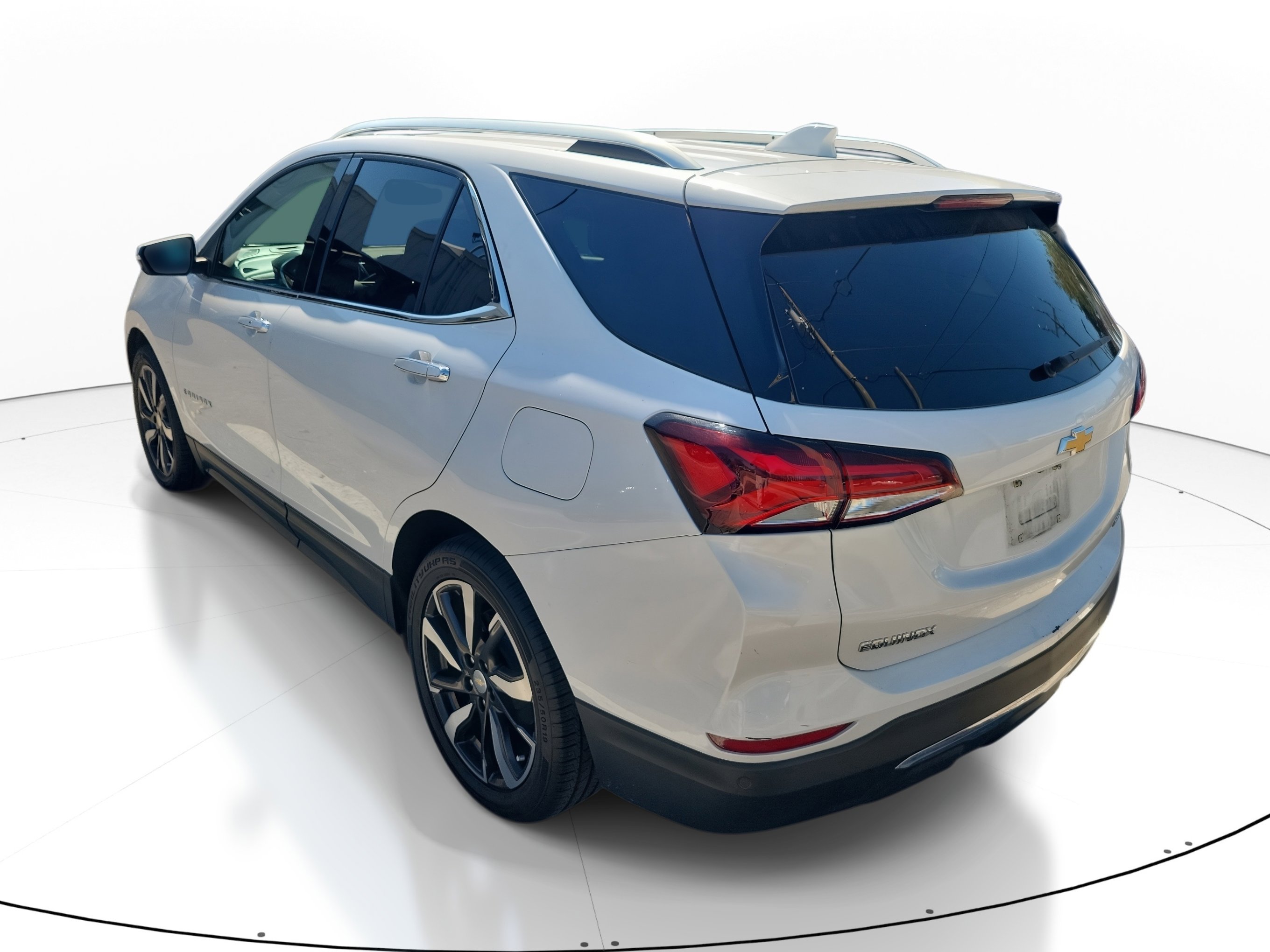 Used 2022 Chevrolet Equinox Premier image 6