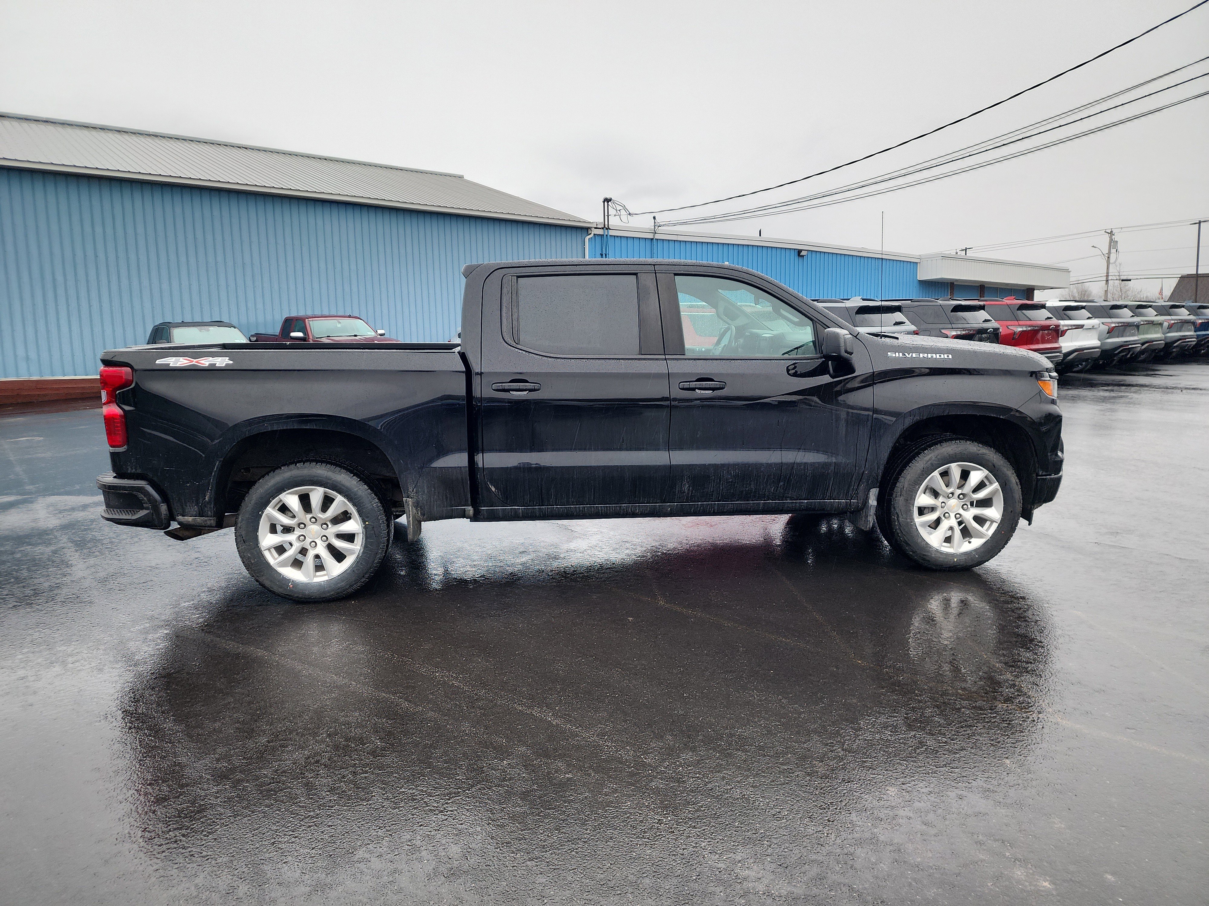 Used 2023 Chevrolet Silverado 1500 Custom image 8