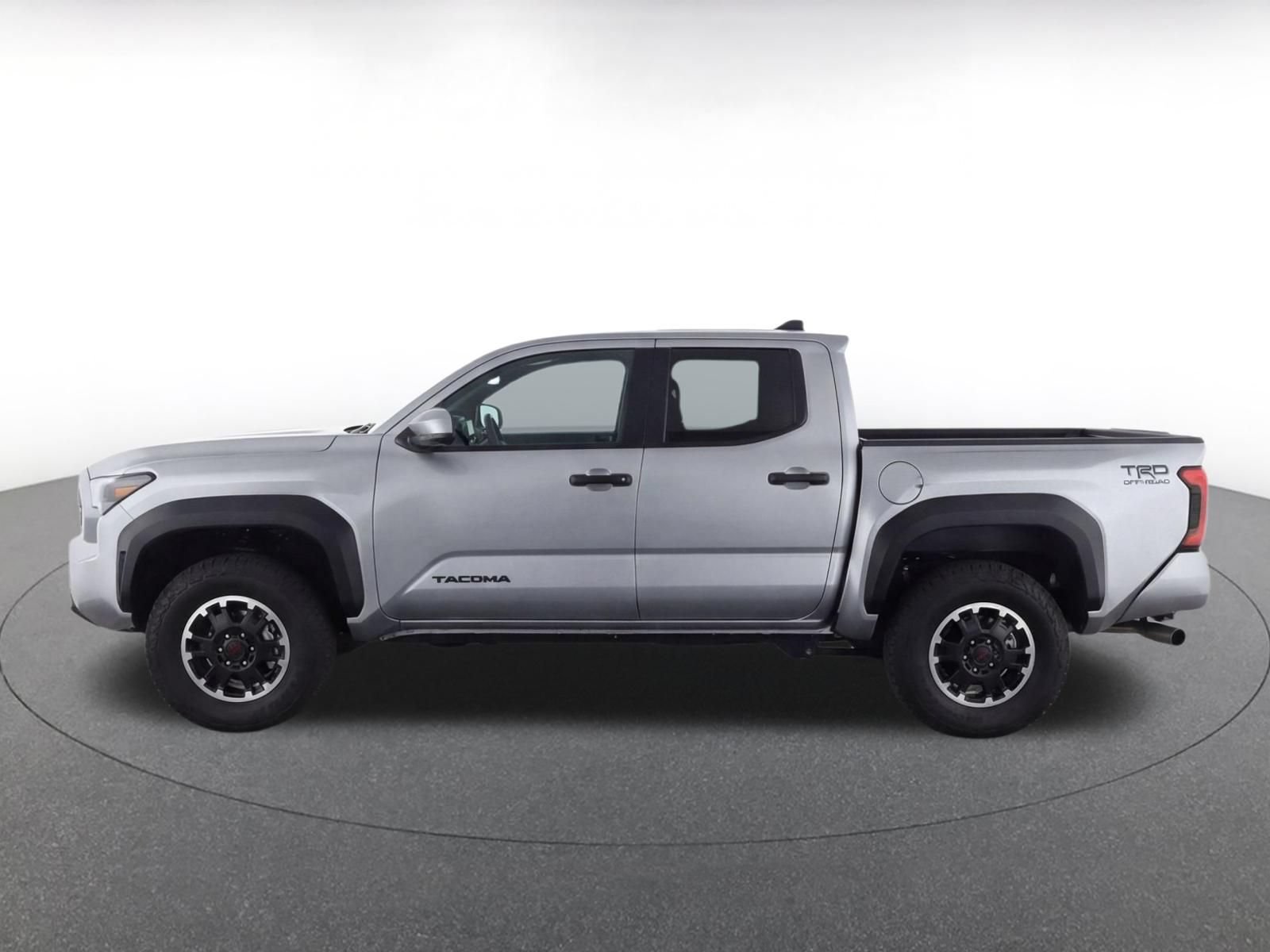 Used 2025 Toyota Tacoma TRD Off-Road AWD/4WD image 4