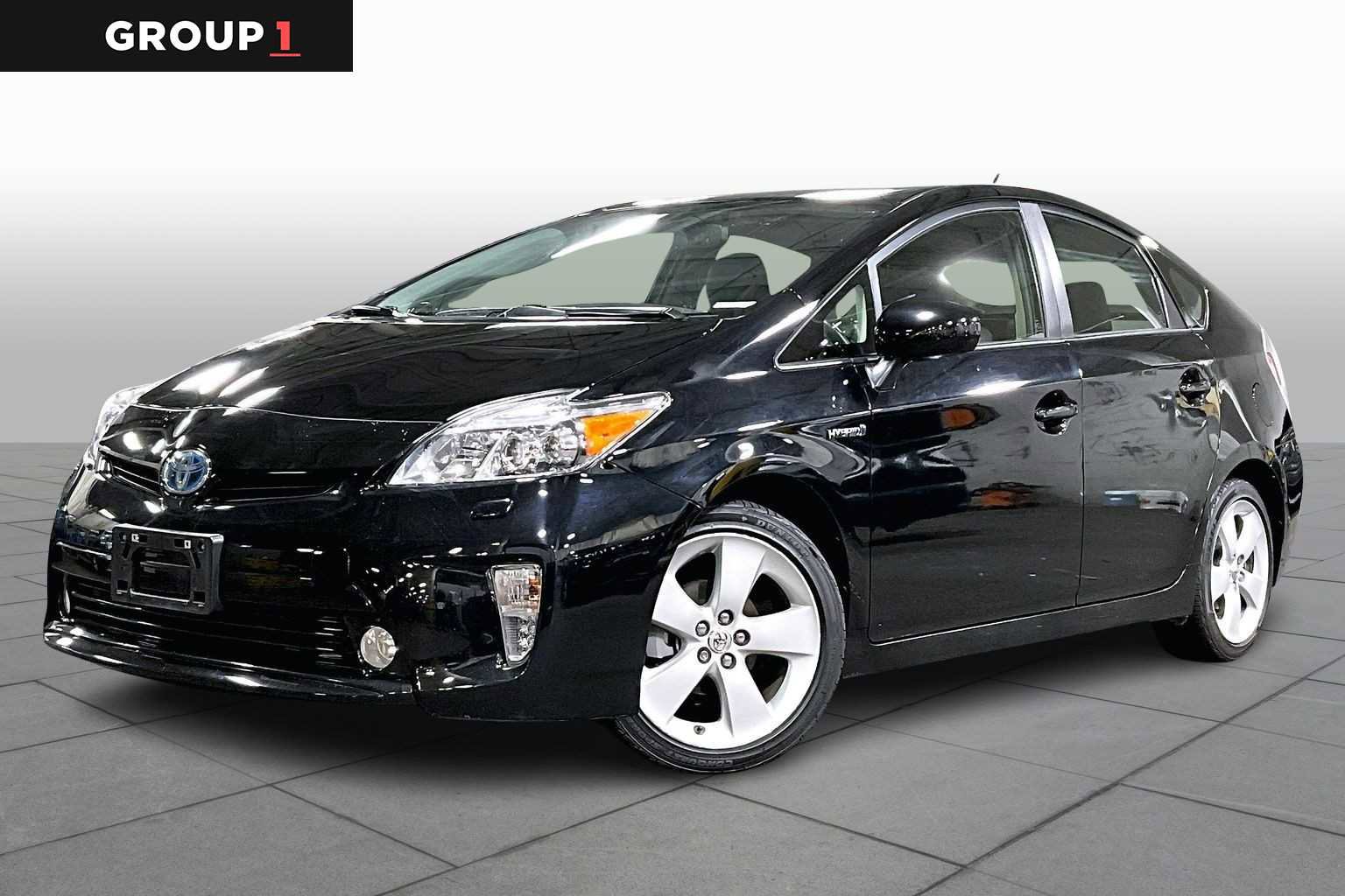 Used 2015 Toyota Prius Five