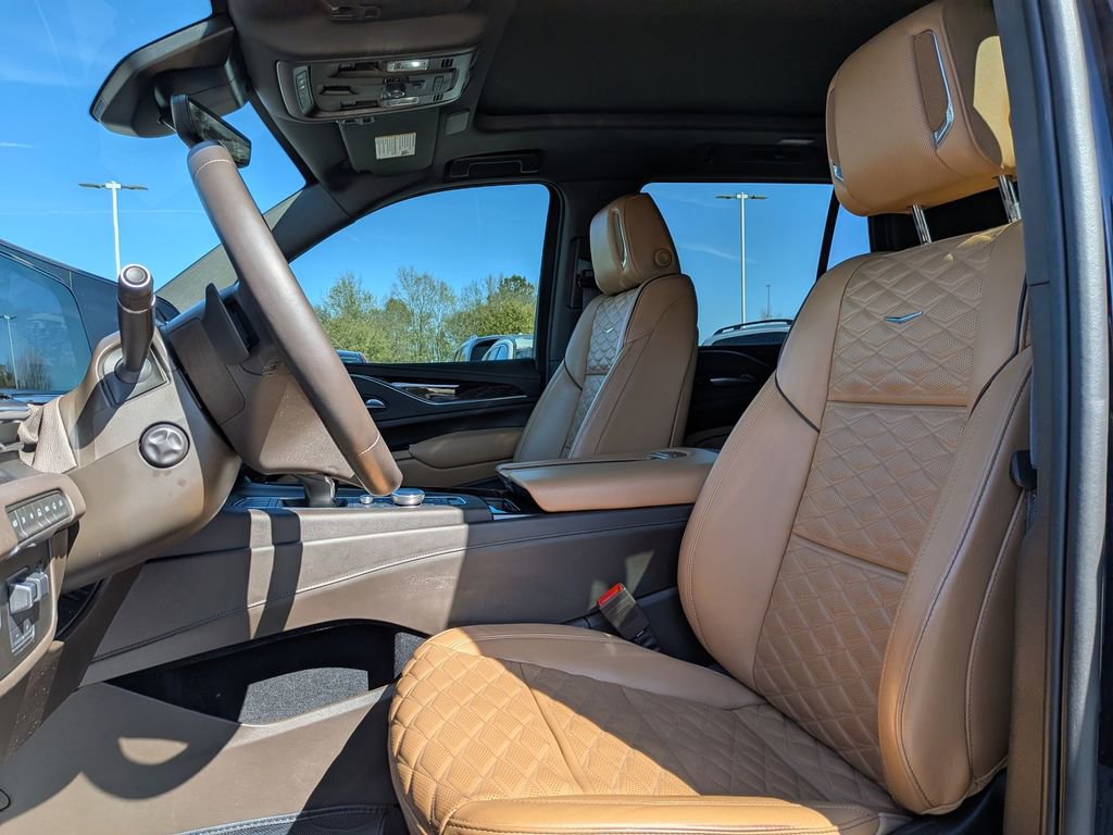 Used 2023 Cadillac Escalade Sport w/ Touring Package image 9