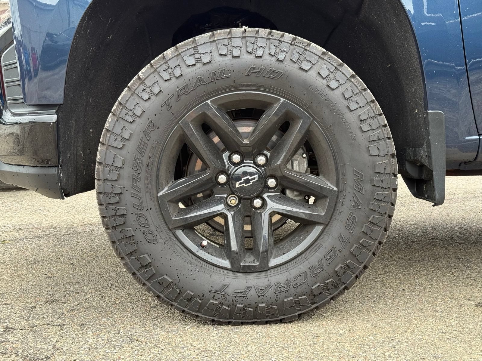 Used 2020 Chevrolet Silverado 1500 LT Trail Boss AWD/4WD image 13