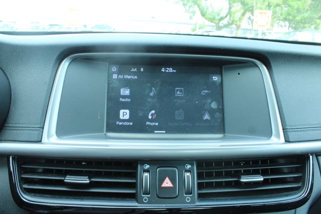 Used 2018 Kia Optima LX FWD image 19