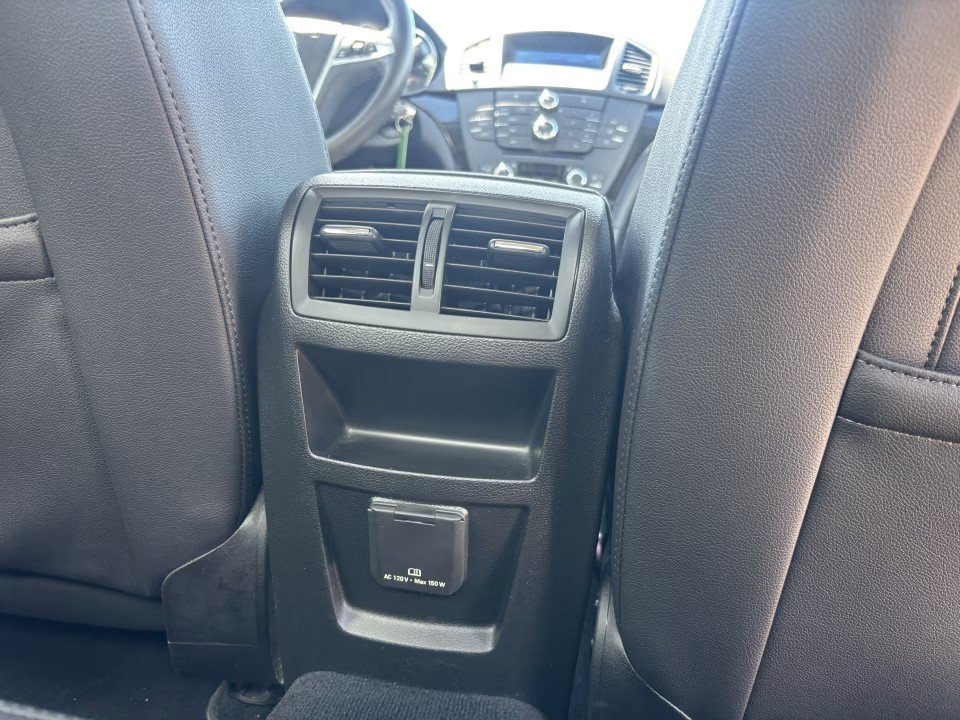 Used 2011 Buick Regal CXL w/ RL3 Preferred Equipment Group FWD image 29