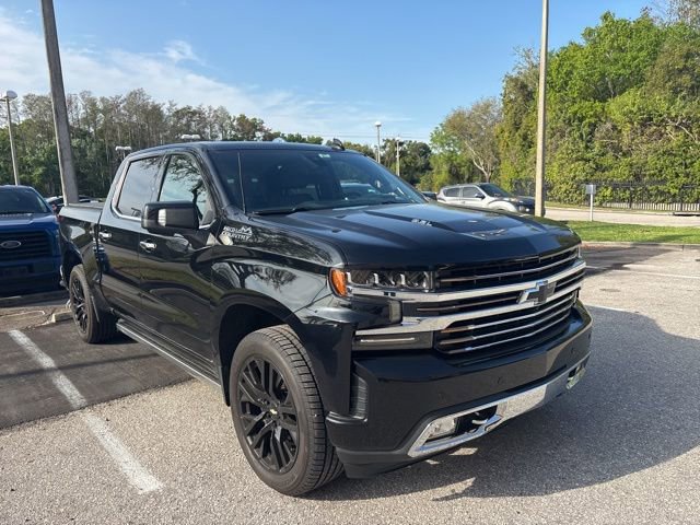 Used 2019 Chevrolet Silverado 1500 High Country w/ Technology Package image 3