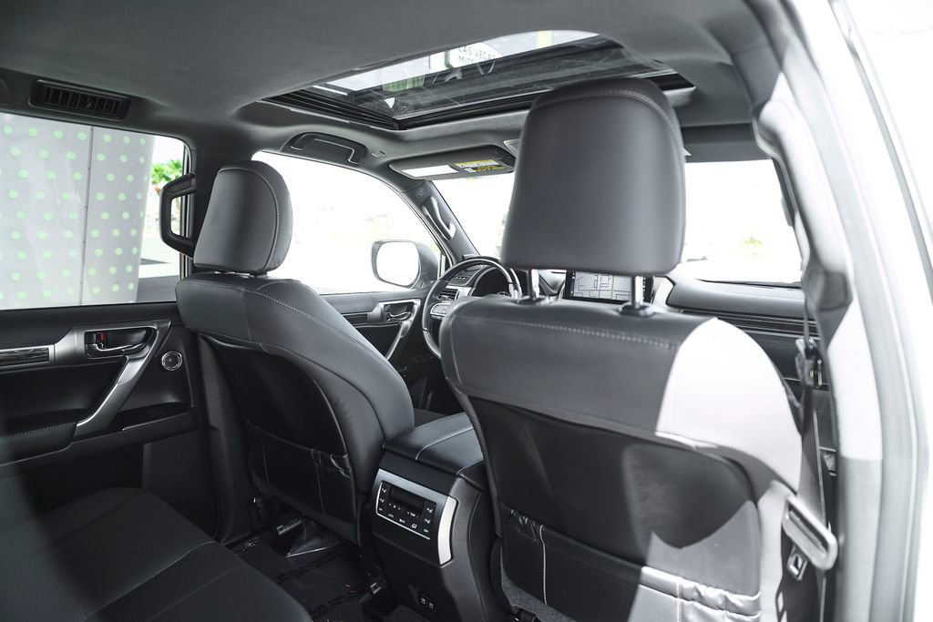 Used 2023 Lexus GX 460 Premium w/ Premium Plus Package AWD/4WD image 43