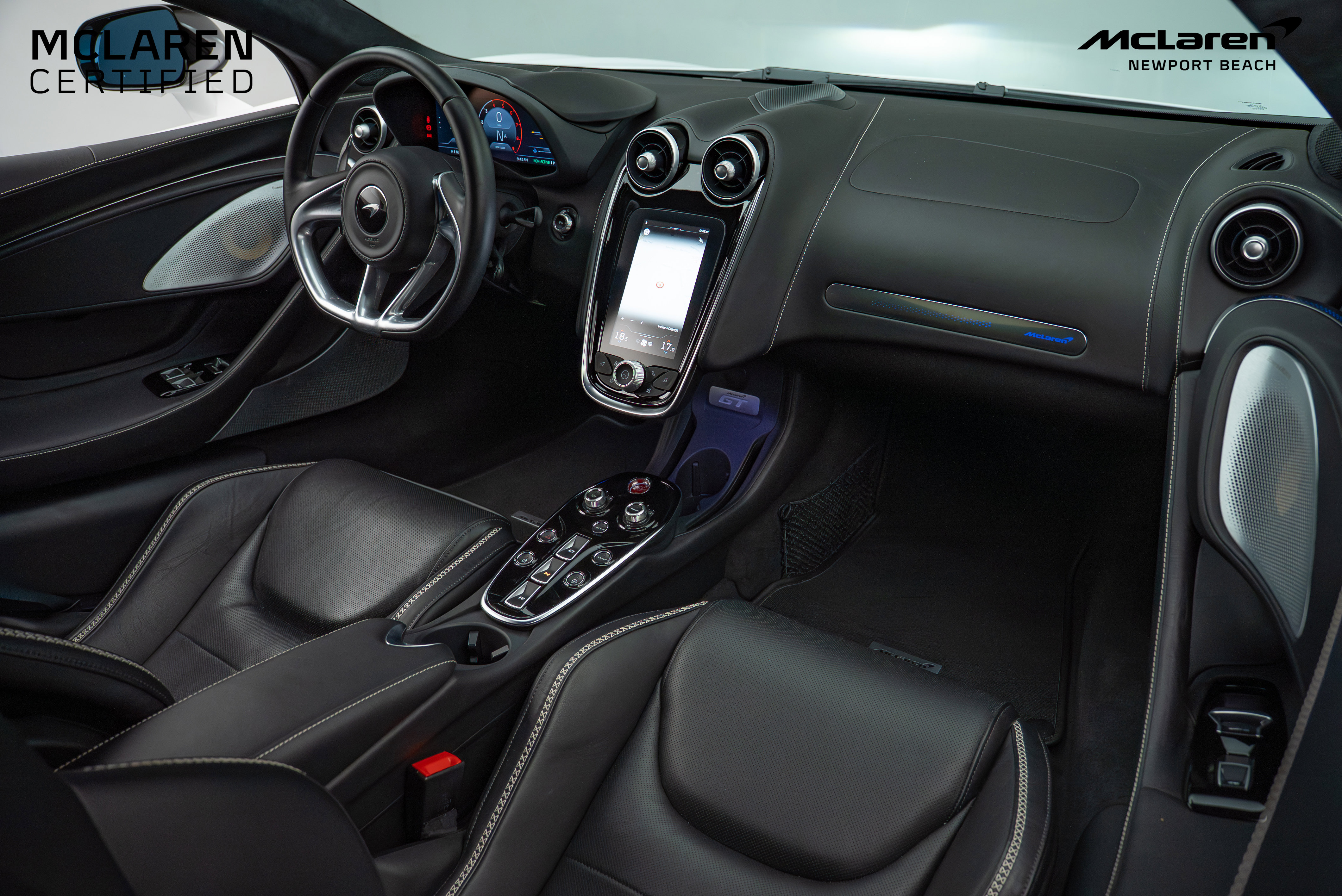 Used 2022 McLaren GT image 22