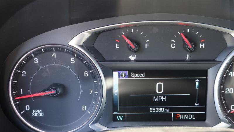 Used 2019 GMC Acadia SLT w/ LPO, Cargo Package FWD image 12
