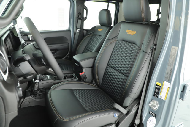 New 2025 Jeep Gladiator Sport image 11