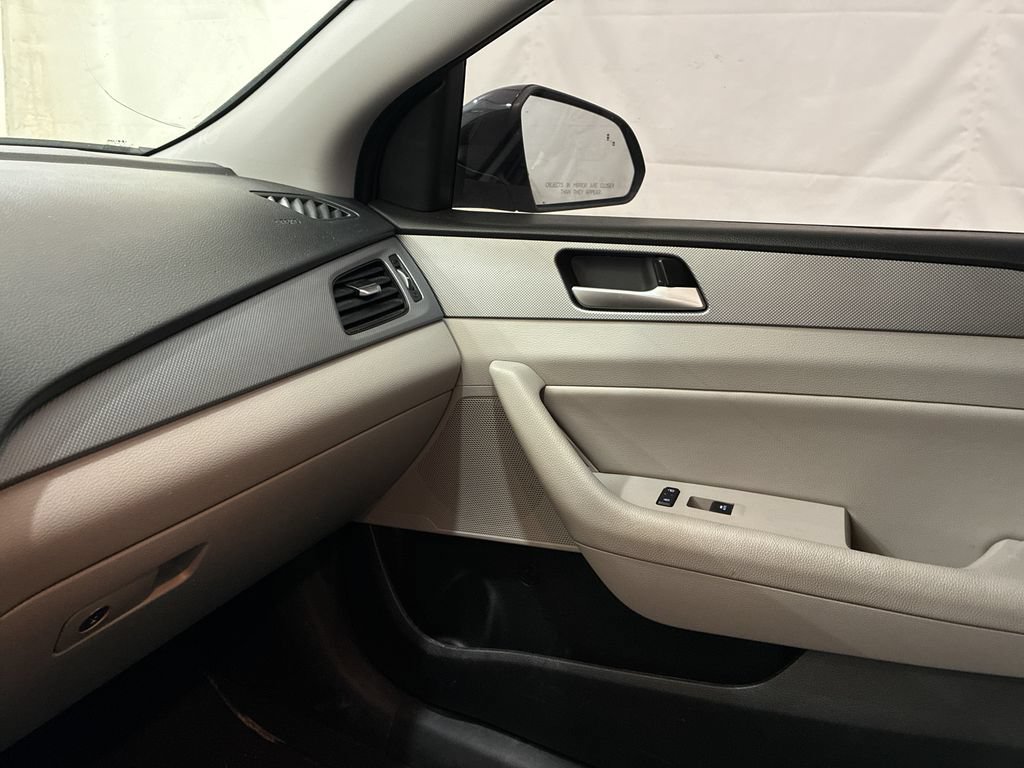 Used 2019 Hyundai Sonata SEL FWD image 22
