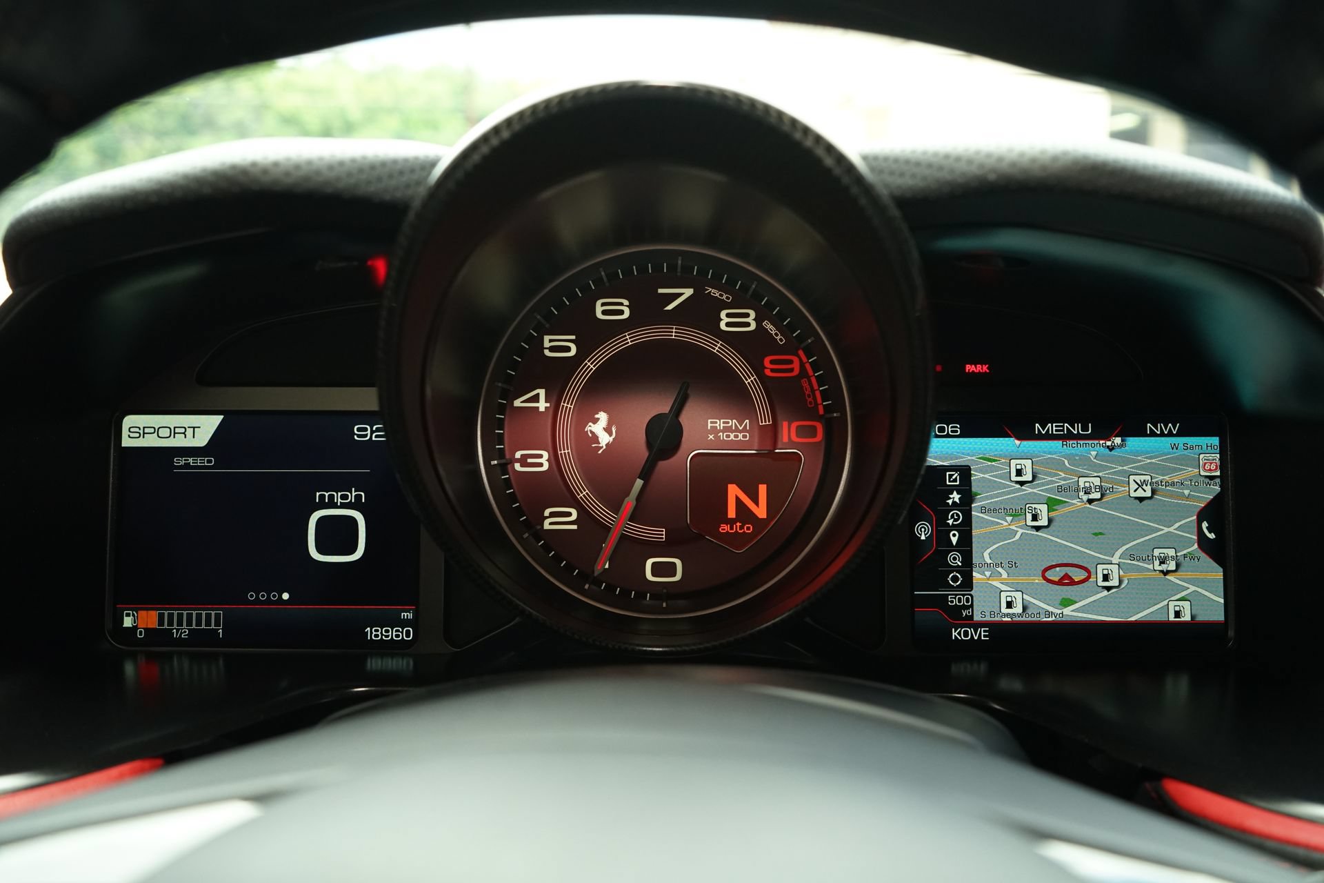 Used 2019 Ferrari 812 Superfast RWD image 14