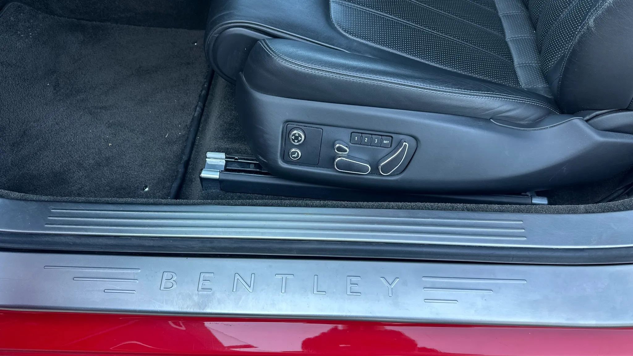 Used 2013 Bentley Continental GT w/ Convenience Specification Pkg AWD/4WD image 11