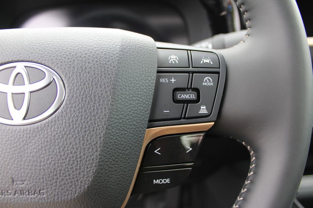Used 2026 Toyota Crown Platinum AWD/4WD image 21