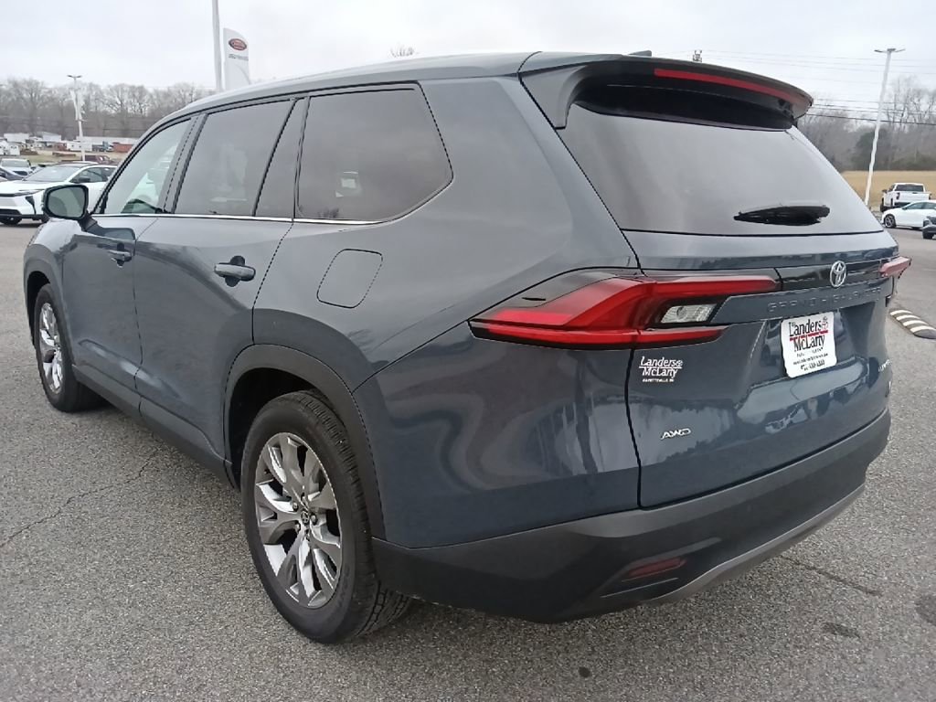 Used 2025 Toyota Grand Highlander AWD image 5