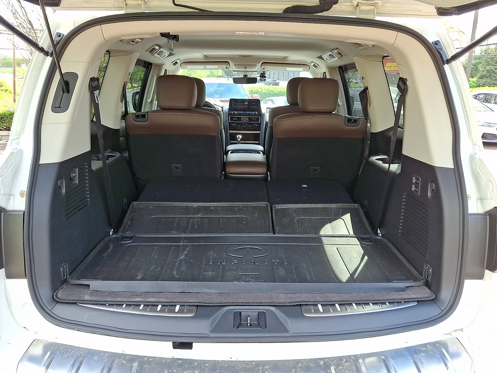 Certified 2024 INFINITI QX80 Premium Select w/ All-Season Package AWD/4WD image 31