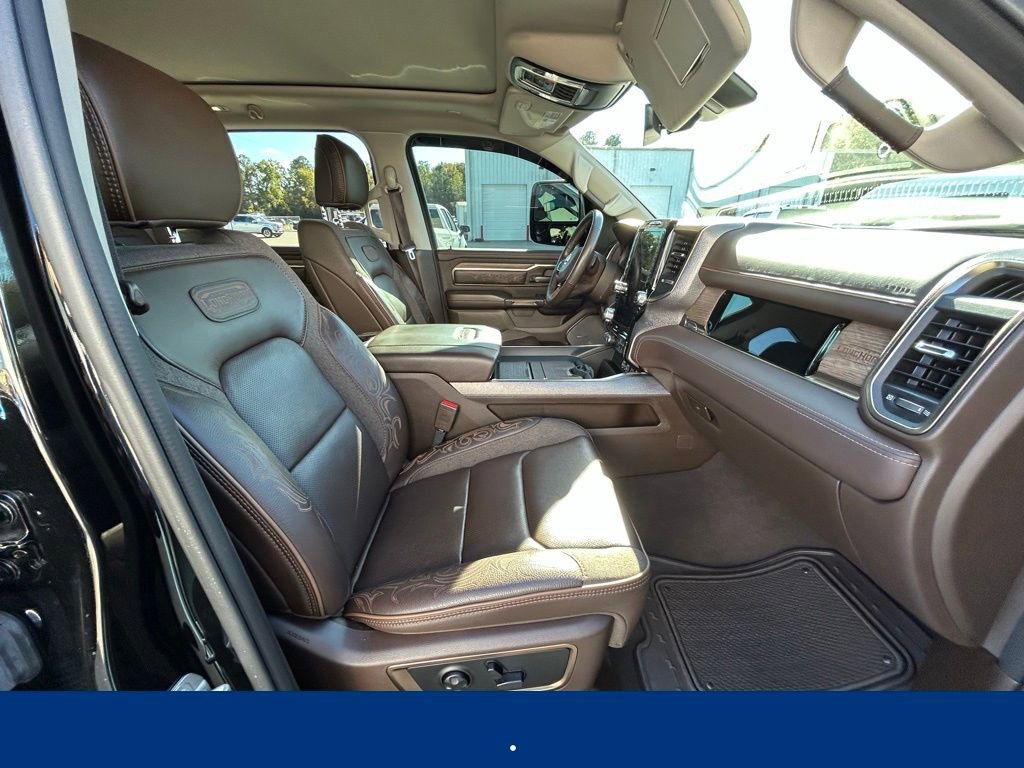 Used 2025 RAM 1500 Limited w/ Trailer Tow Group image 23