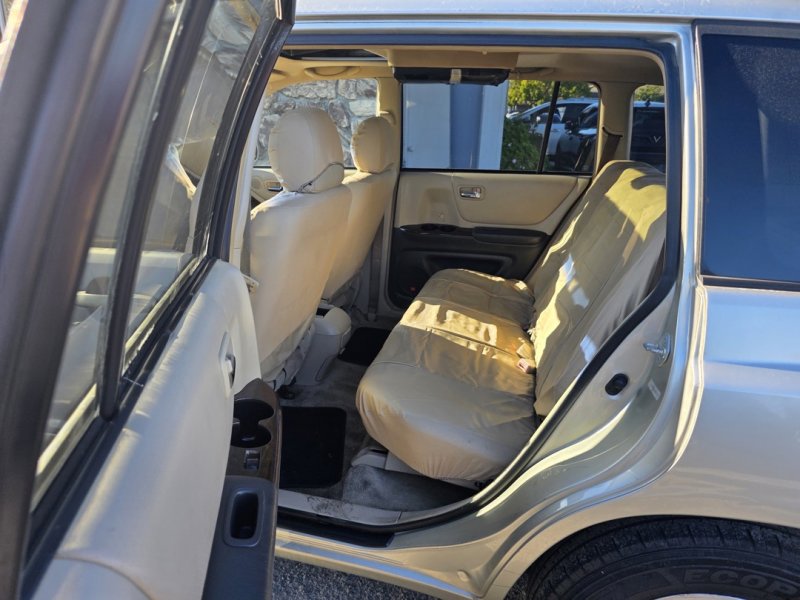Used 2003 Toyota Highlander Limited image 11