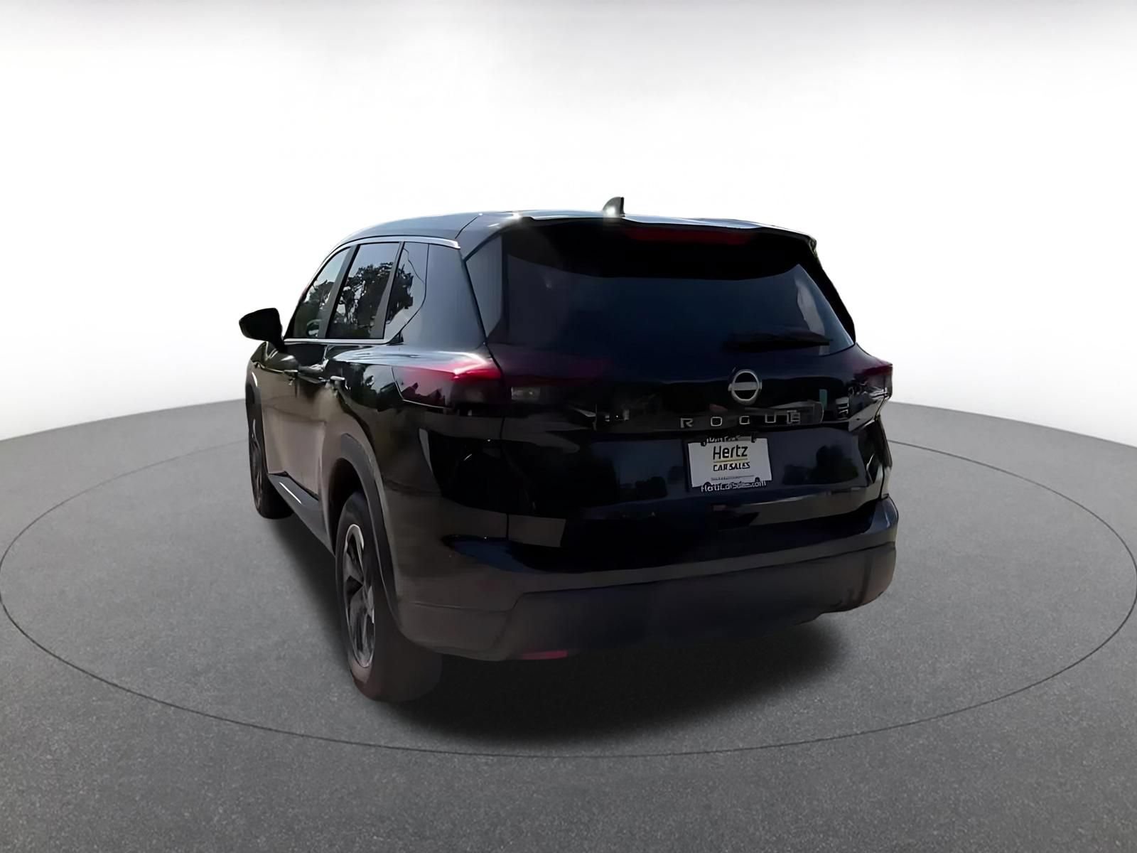 Used 2025 Nissan Rogue SV FWD image 10